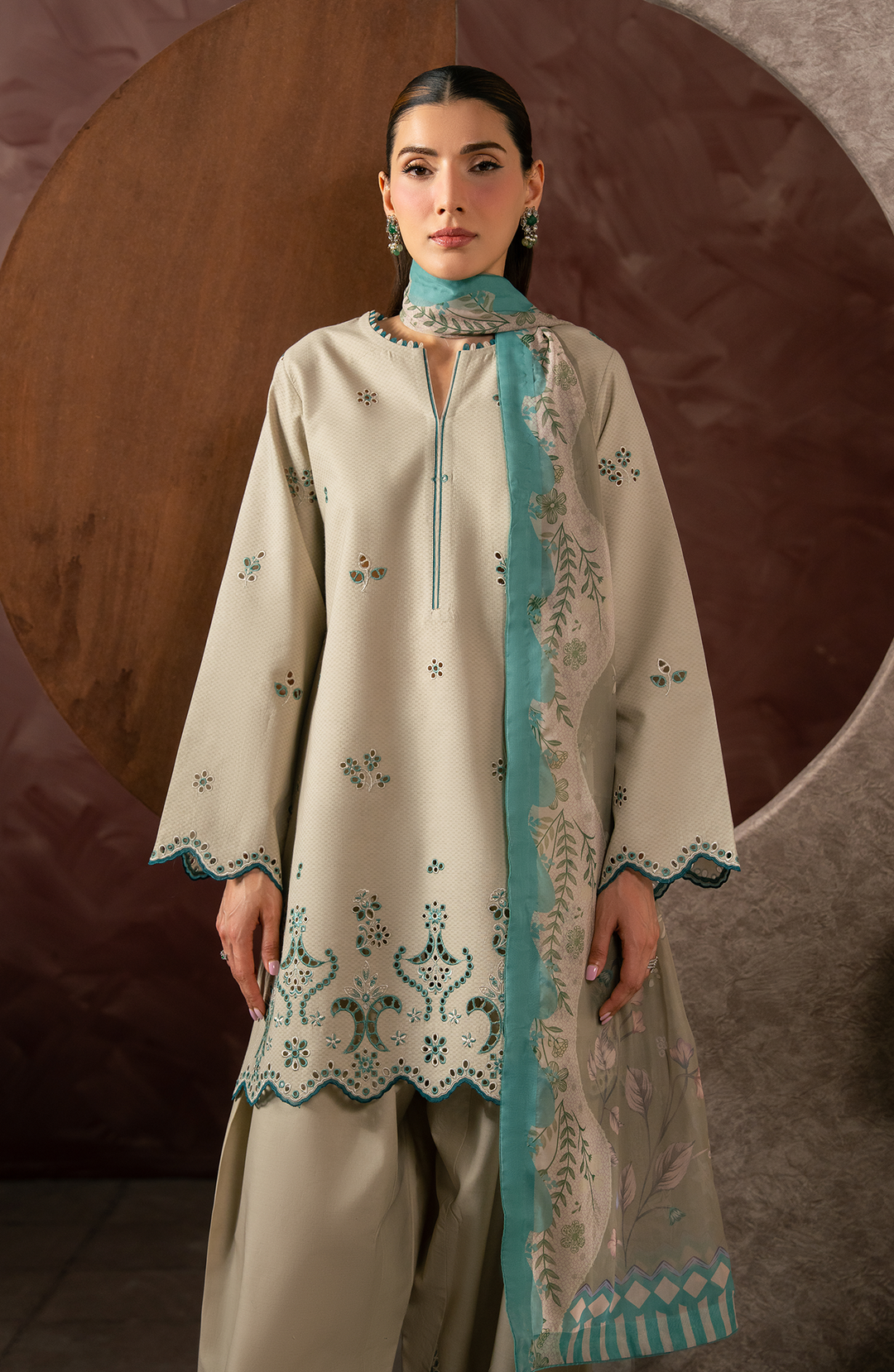 unstitched luxury Lawn