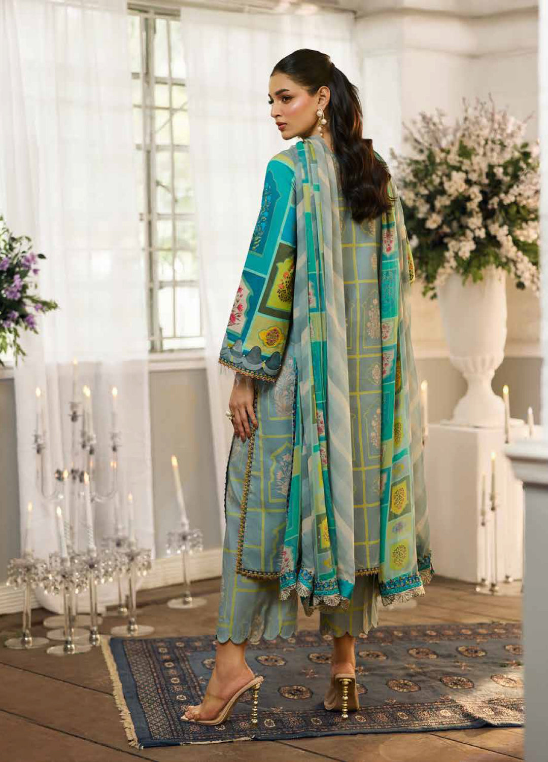 Embroidered Lawn 3 Piece Suit