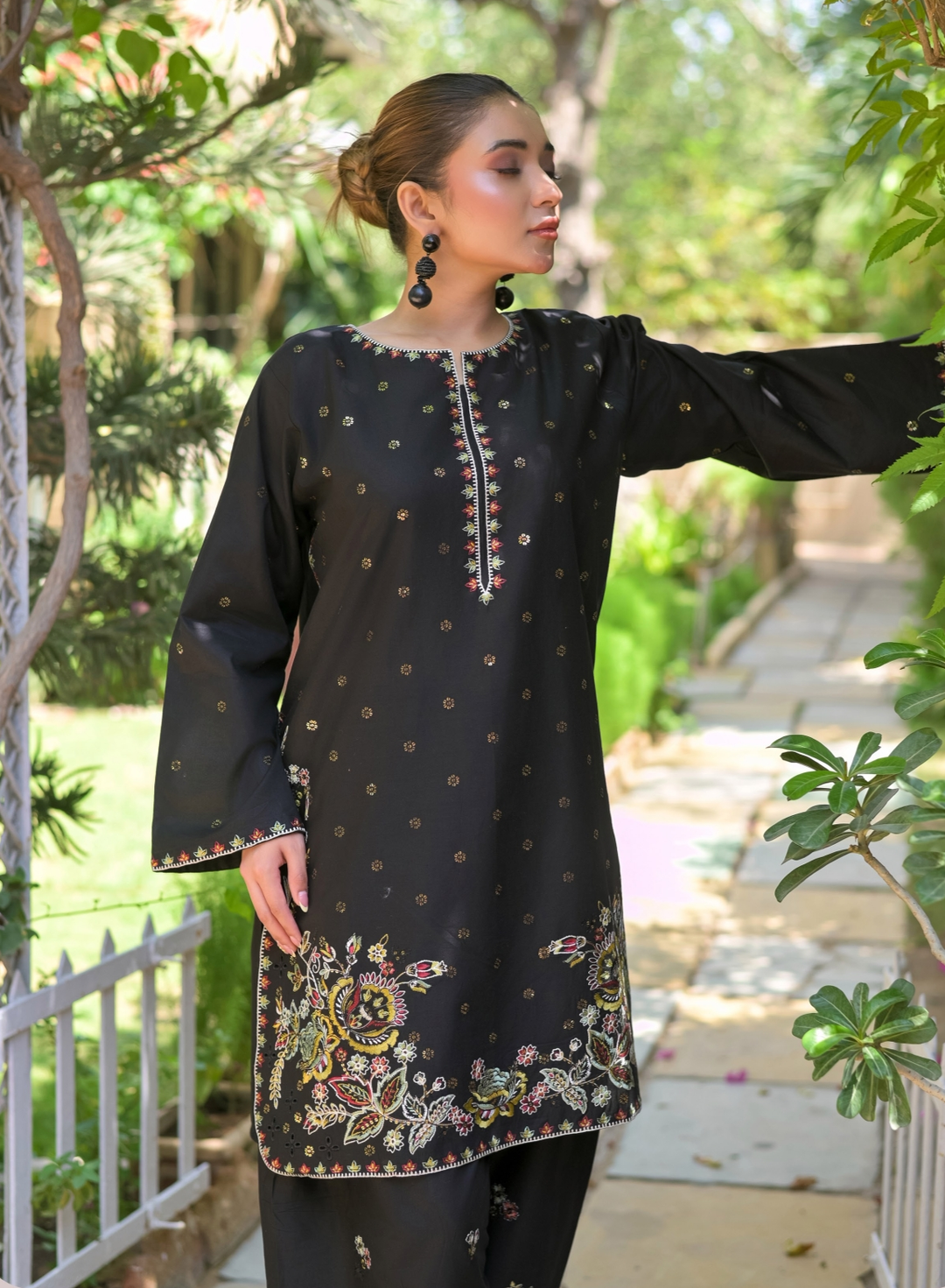 Aina EMBROIDERED LAWN CO-ORD SET EDIT