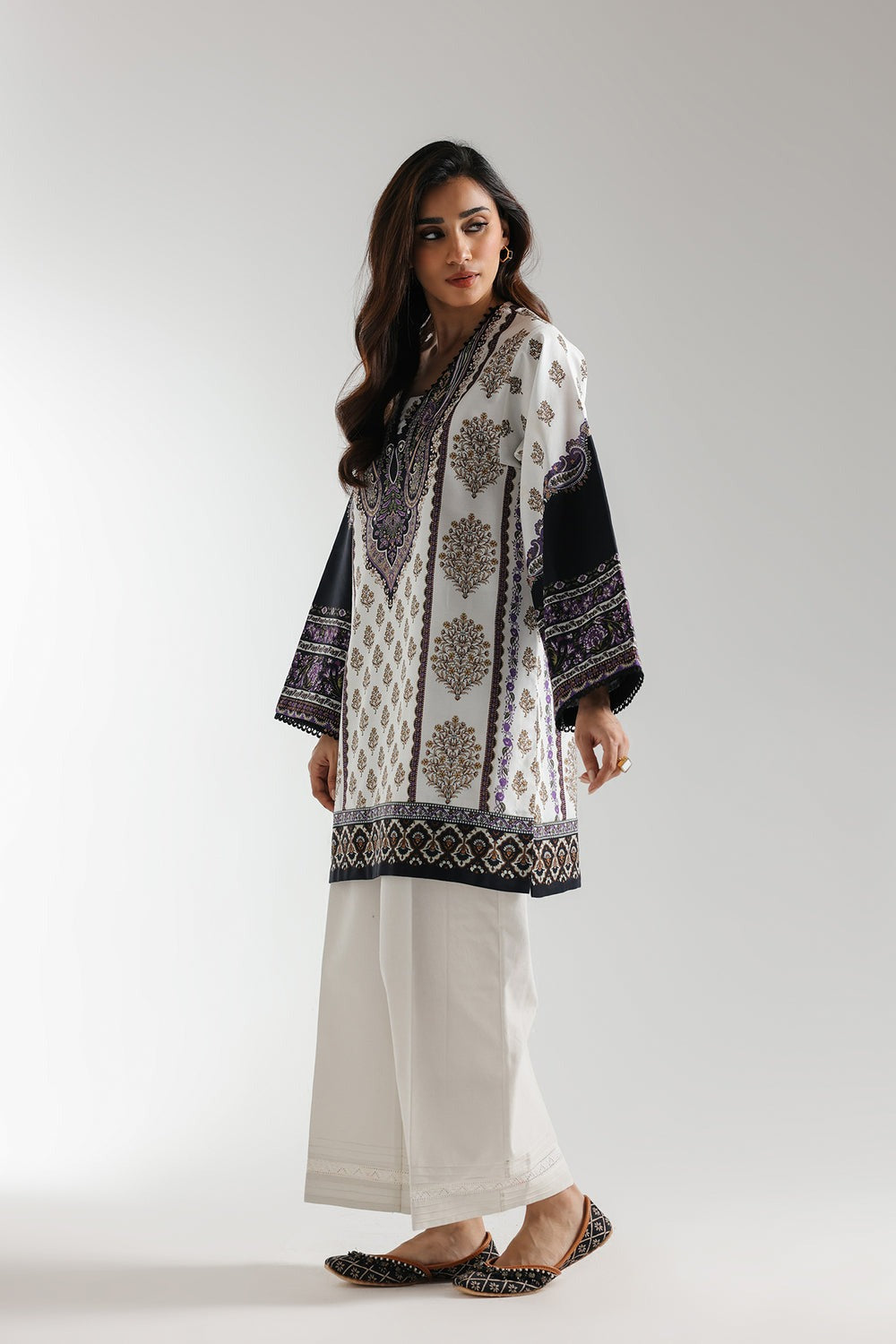 PRINTED SUIT