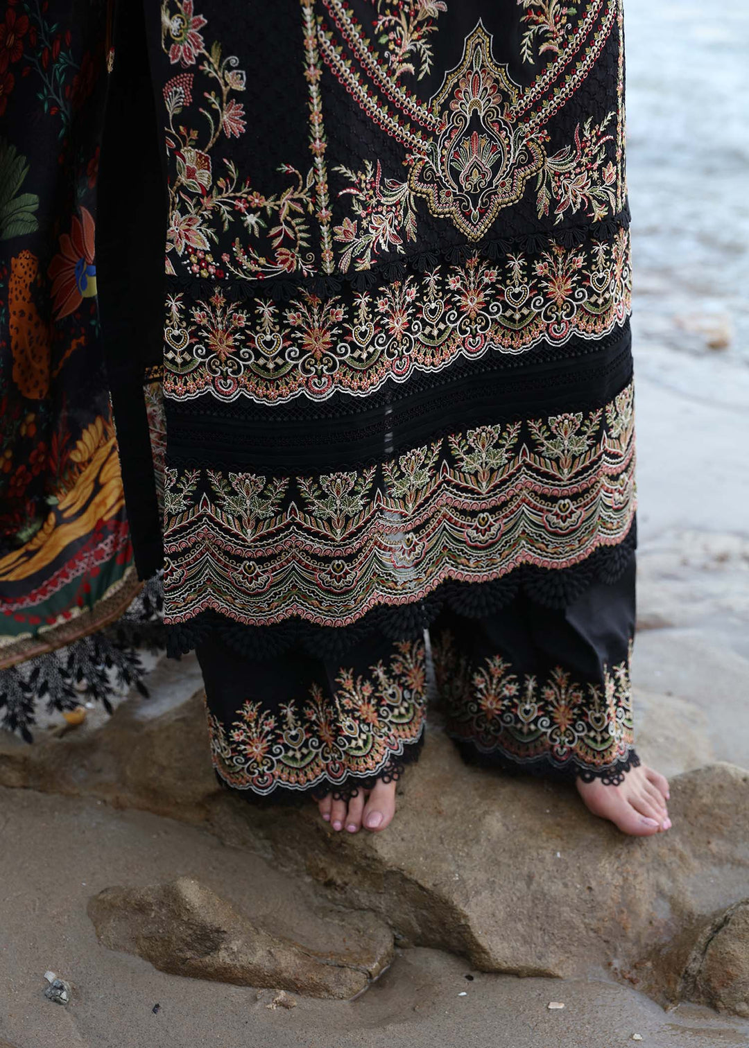 SAREEN LUXURY LAWN
