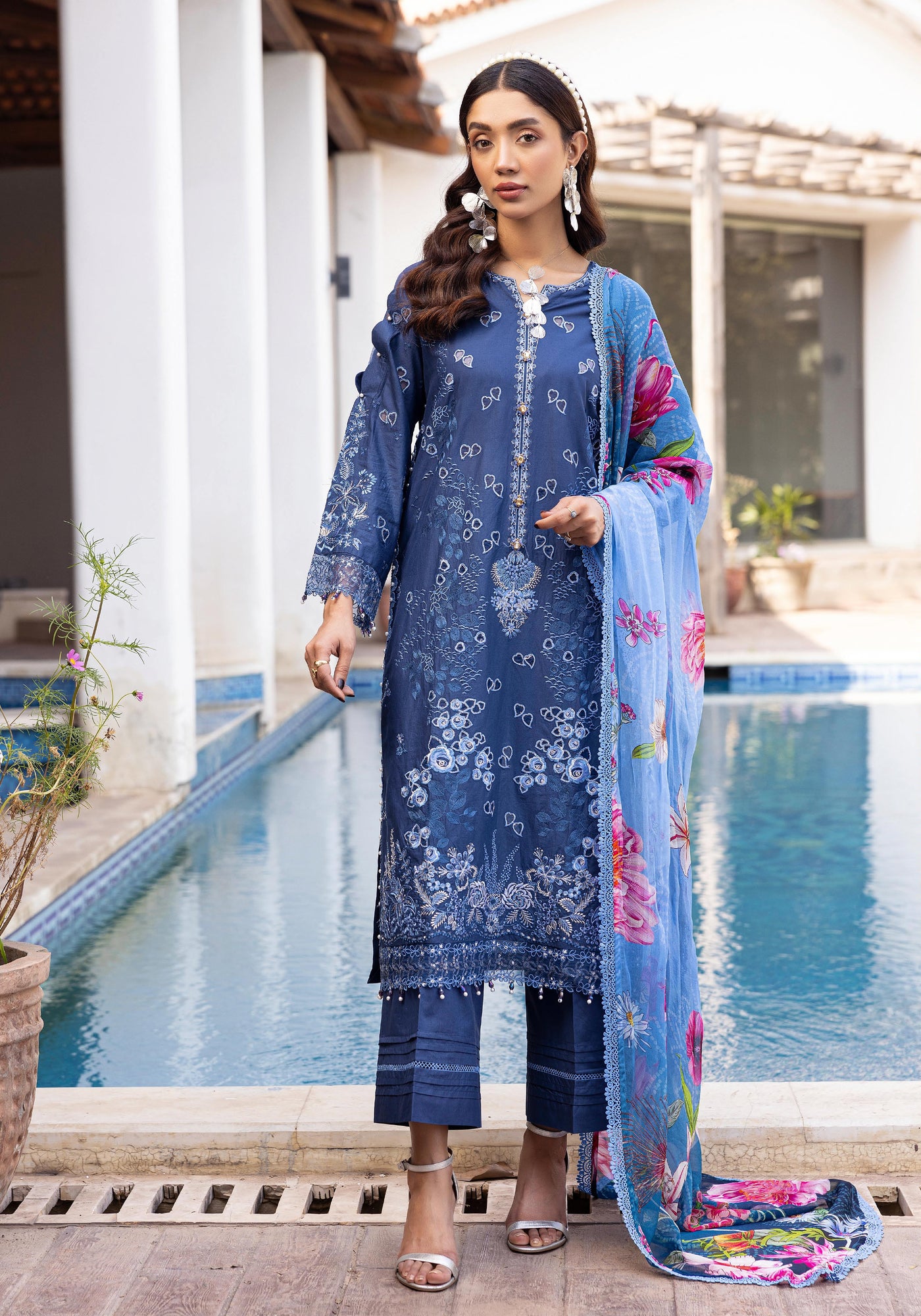 Omnia Luxury Lawn