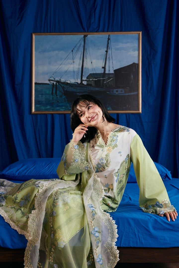 Luxury Lawn &