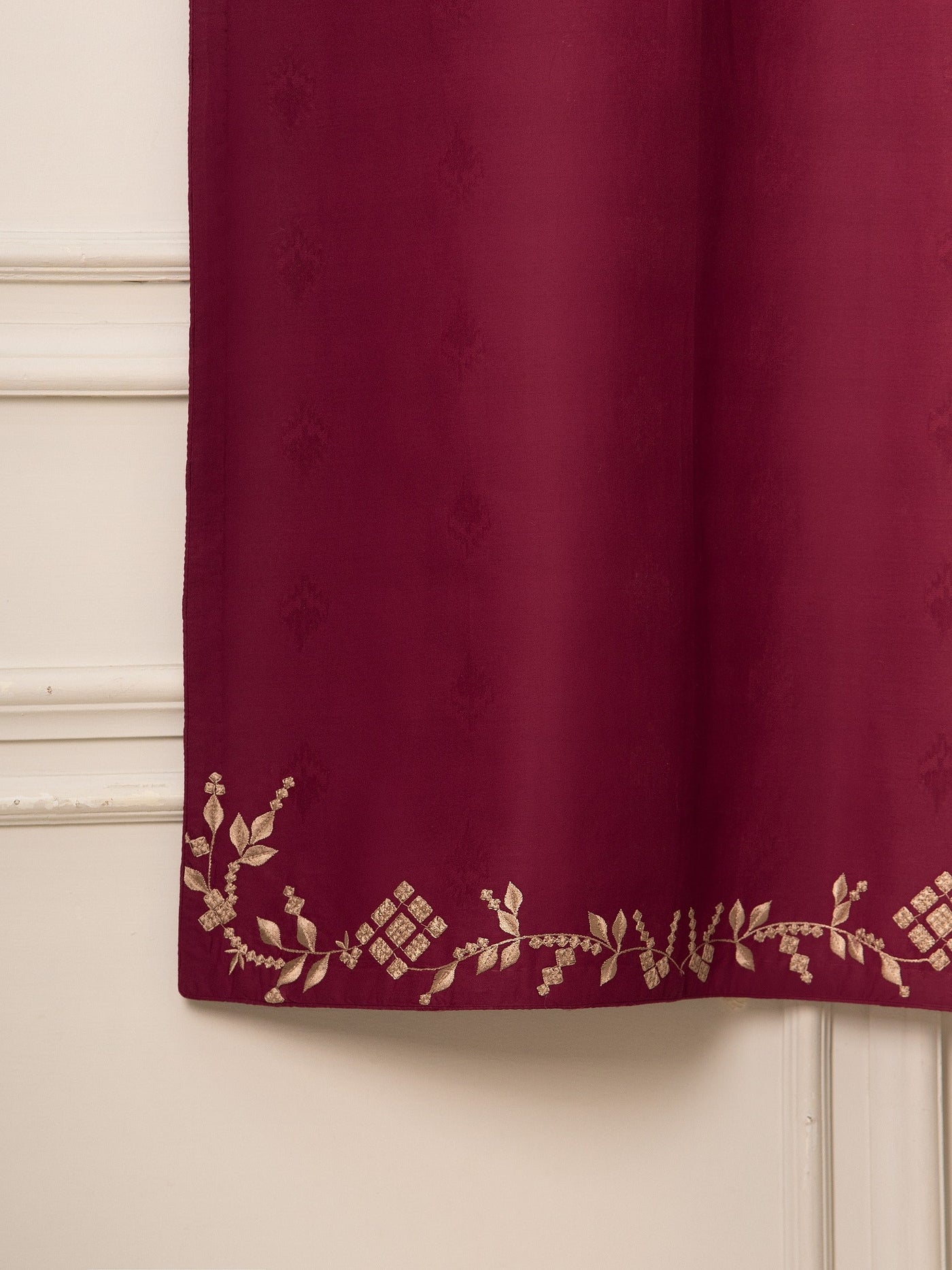 2 Piece - Embroidered Jacquard Suit
