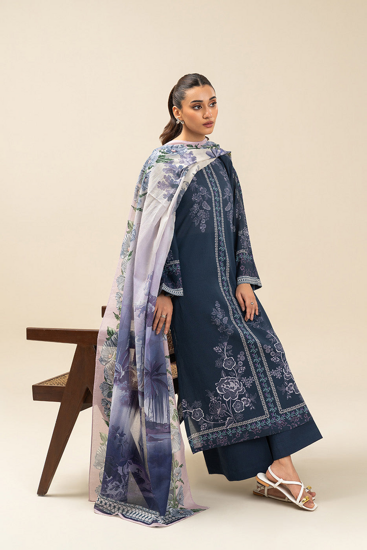3 PIECE EMBROIDERED LAWN SUIT