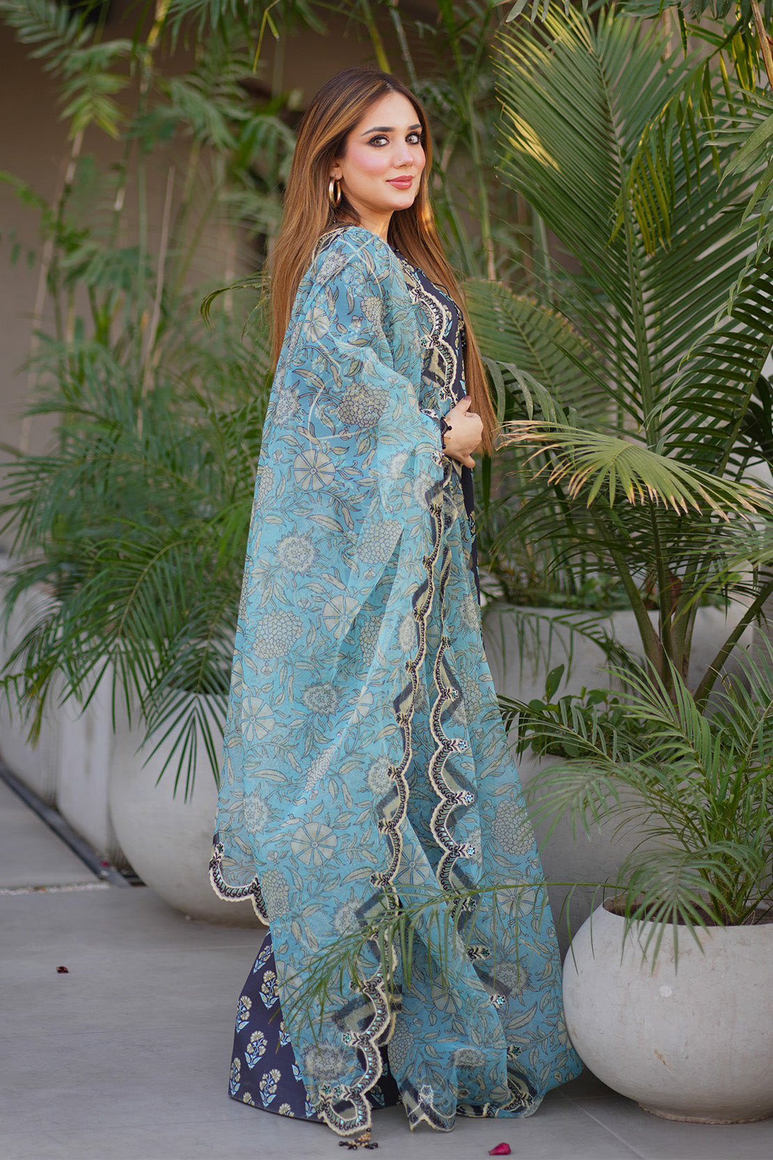 Embroidered - 3 Pc Lawn Suit