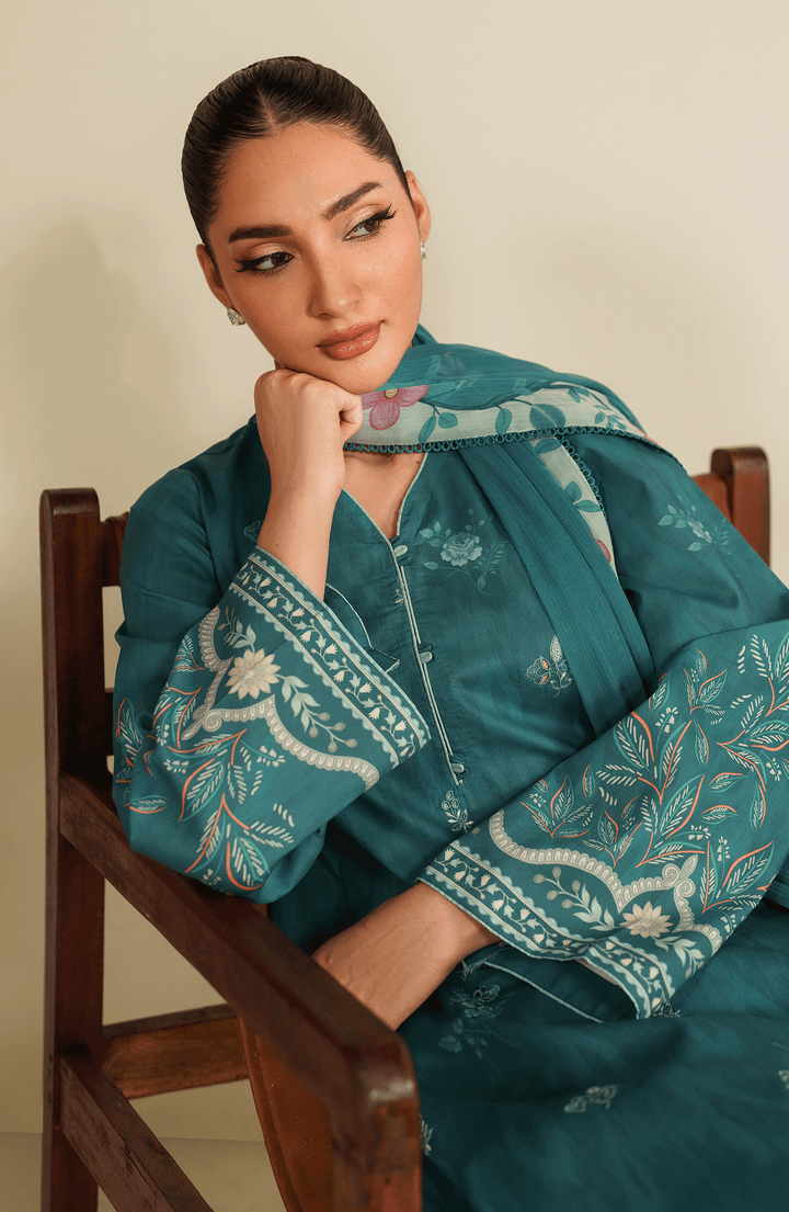 ilara unstitched cambric edit