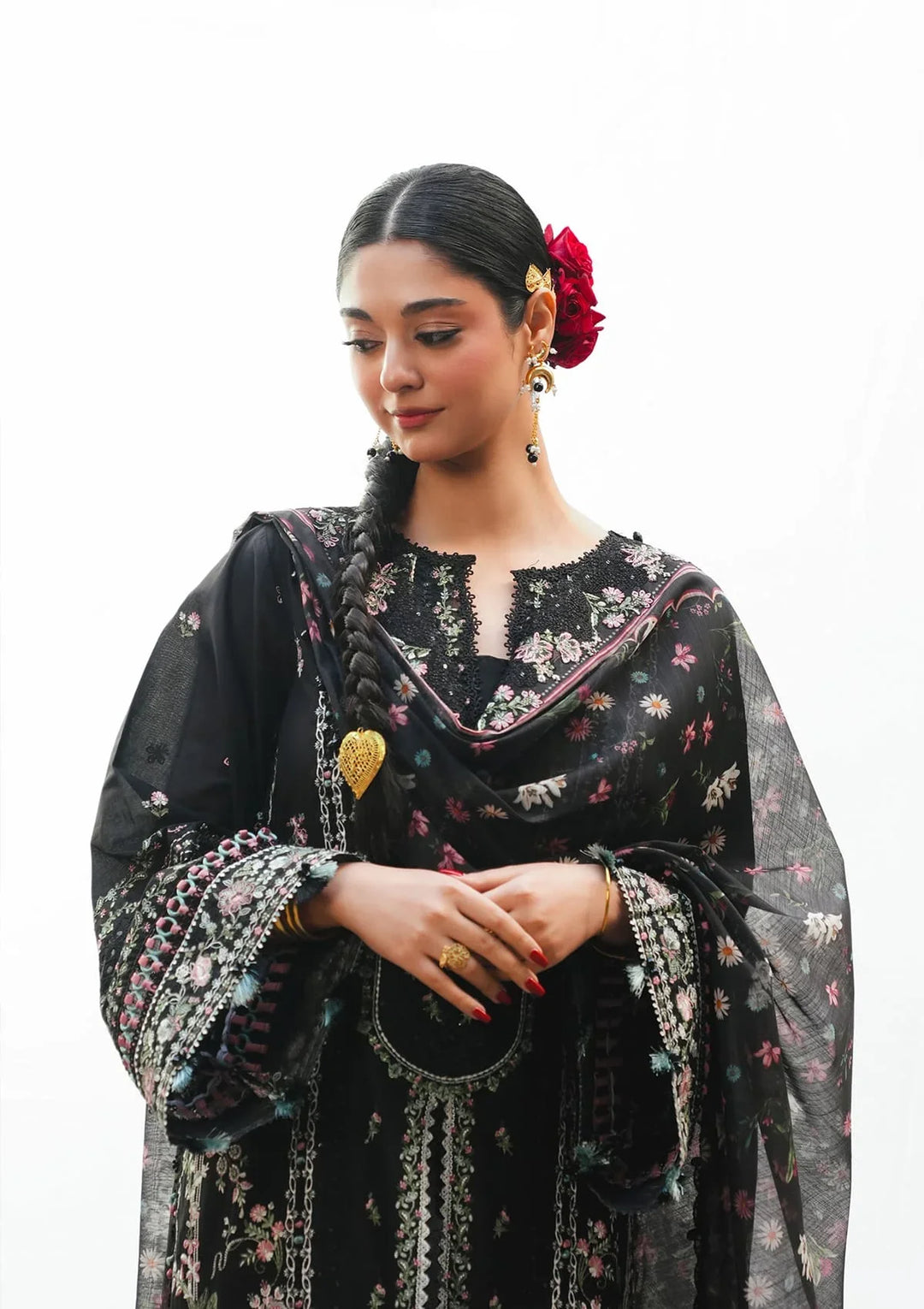 EK FASANA - LUXURY LAWN &