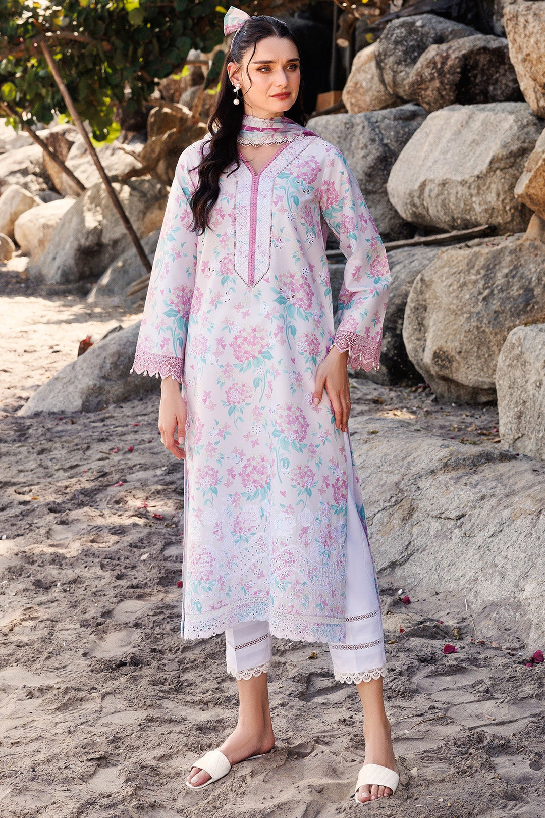 Aurea Summer Lawn