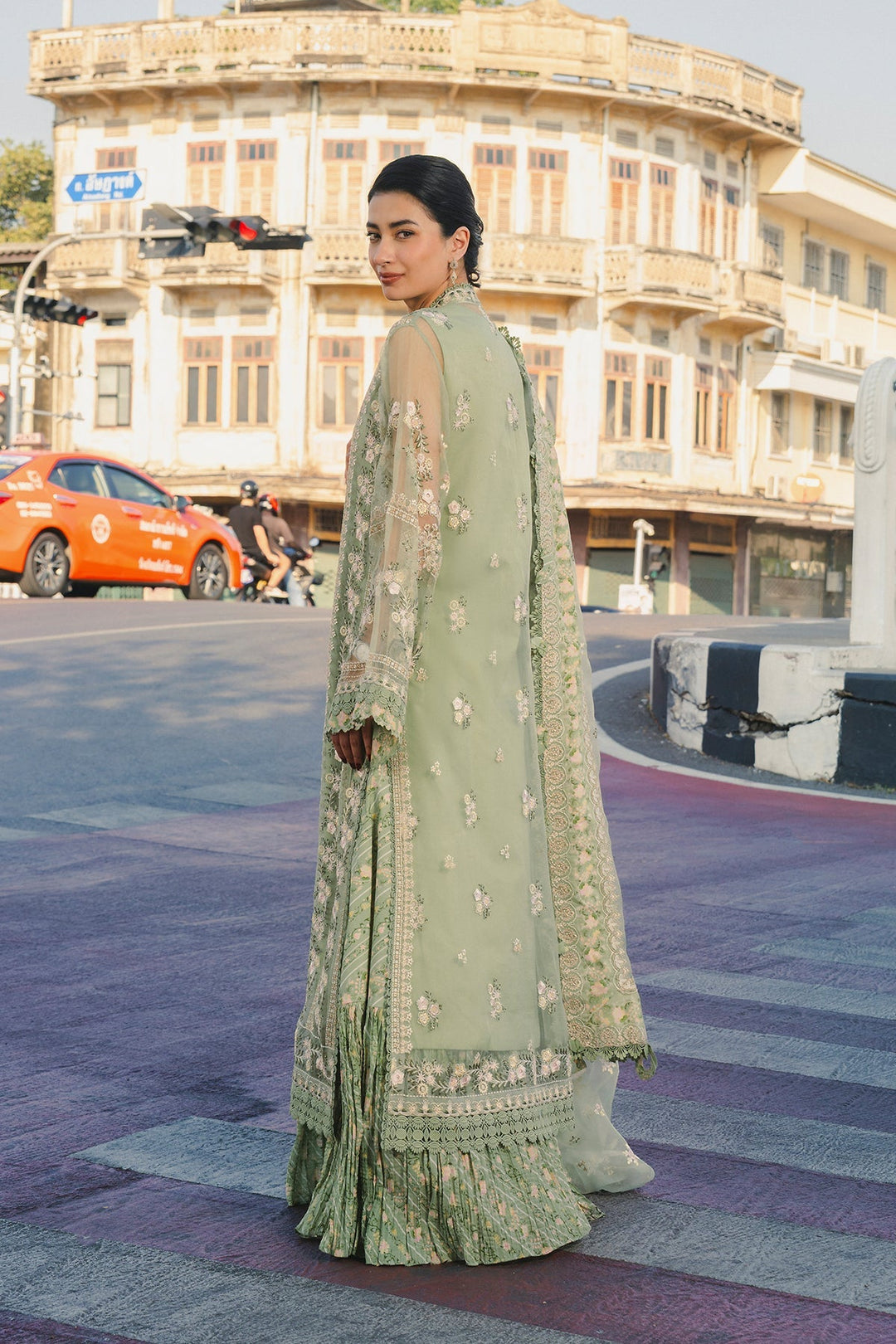 Mulaqaat Festive Lawn 26