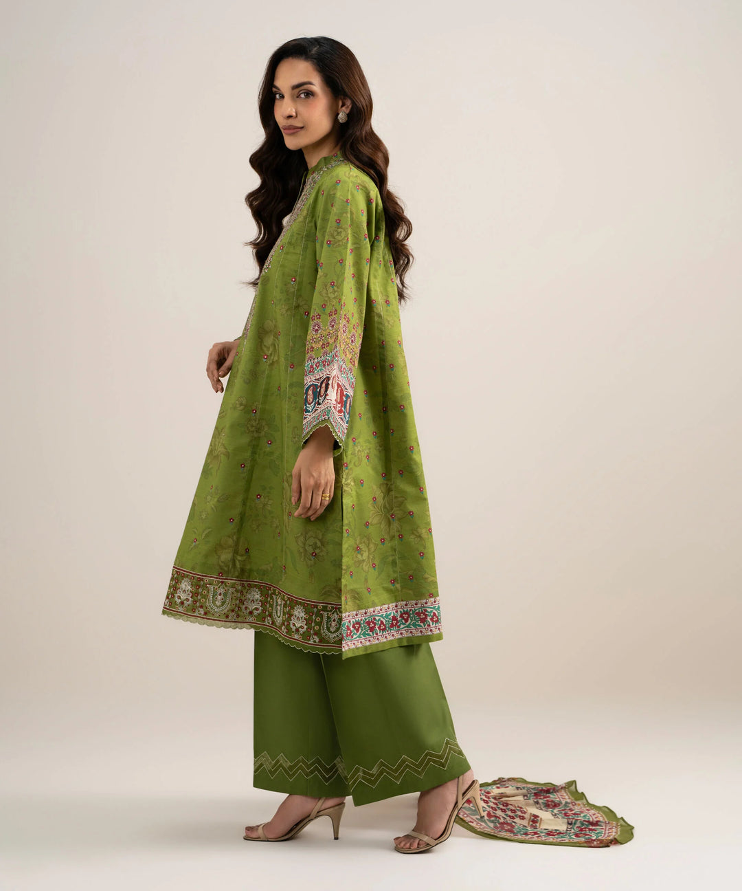 3 Piece - Embroidered Lawn Suit