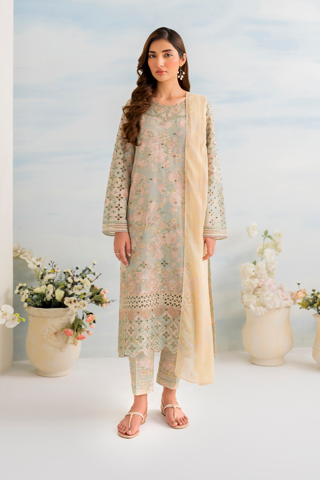 IZNIK GUZEL Embroidered Lawn IGL-06