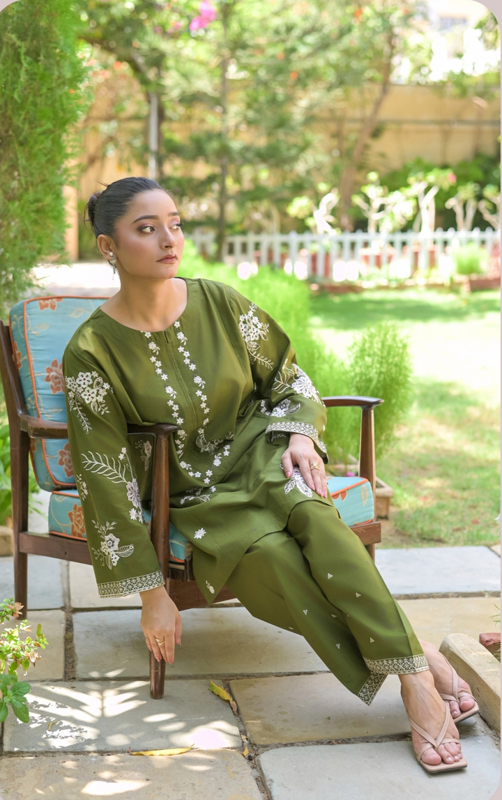 Aina EMBROIDERED LAWN CO-ORD SET EDIT