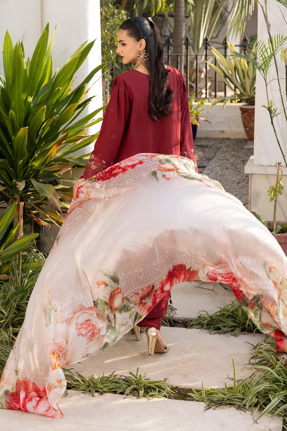 Dil Kash CHIKANKARI  LAWN
