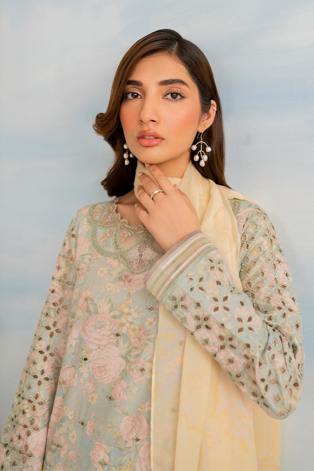 IZNIK GUZEL Embroidered Lawn IGL-06