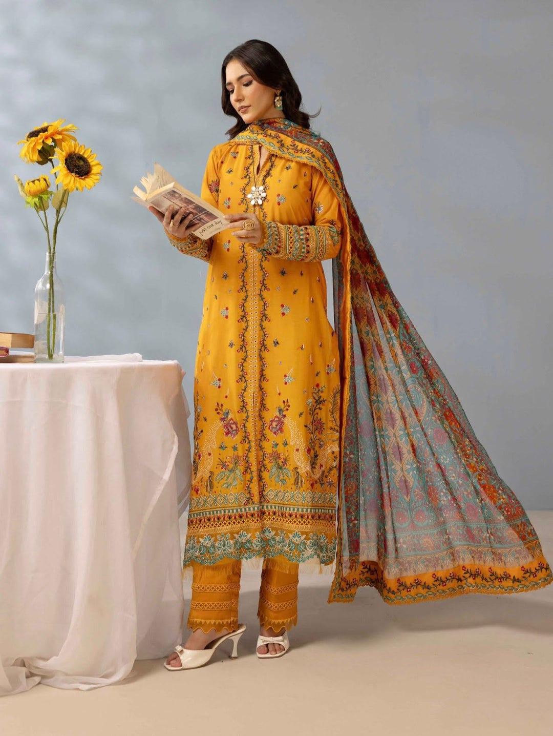 Unstitched Dior Lawn Collection
