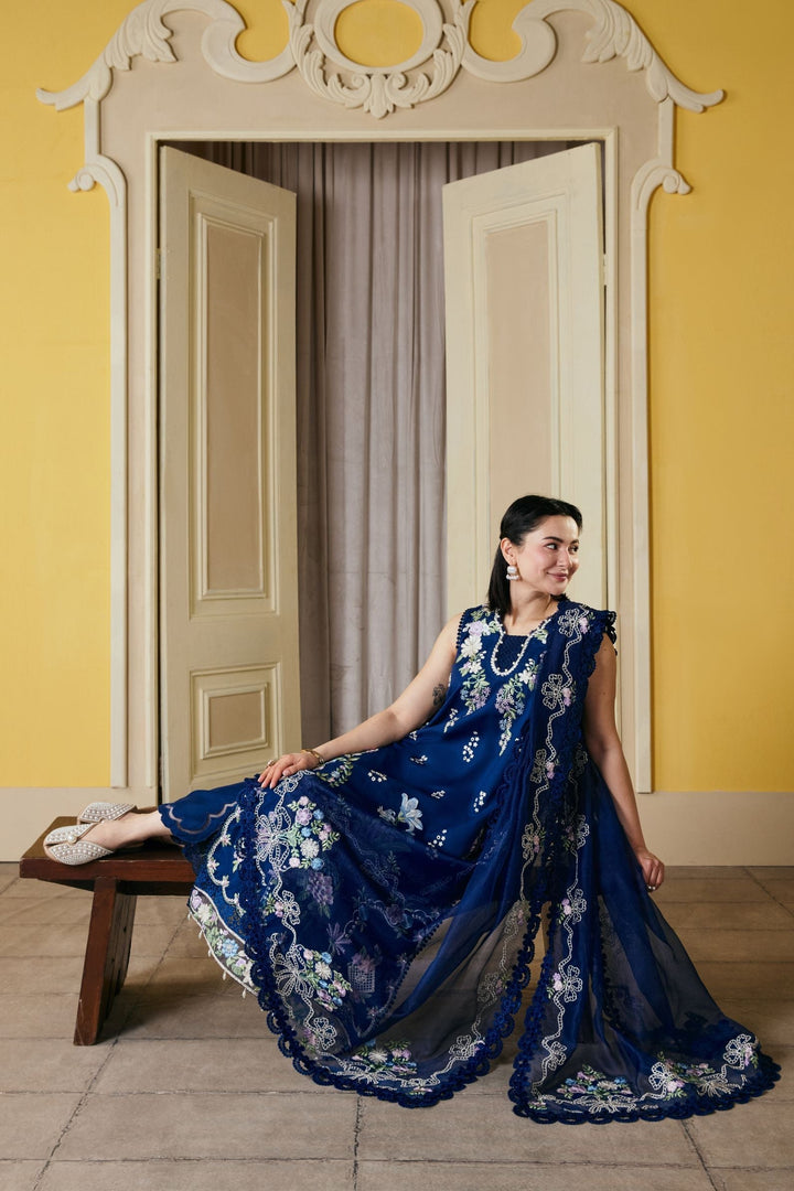Luxury Lawn &