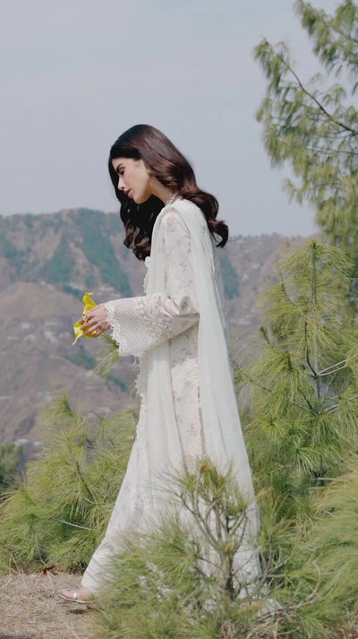 QLINEKARI LAWN