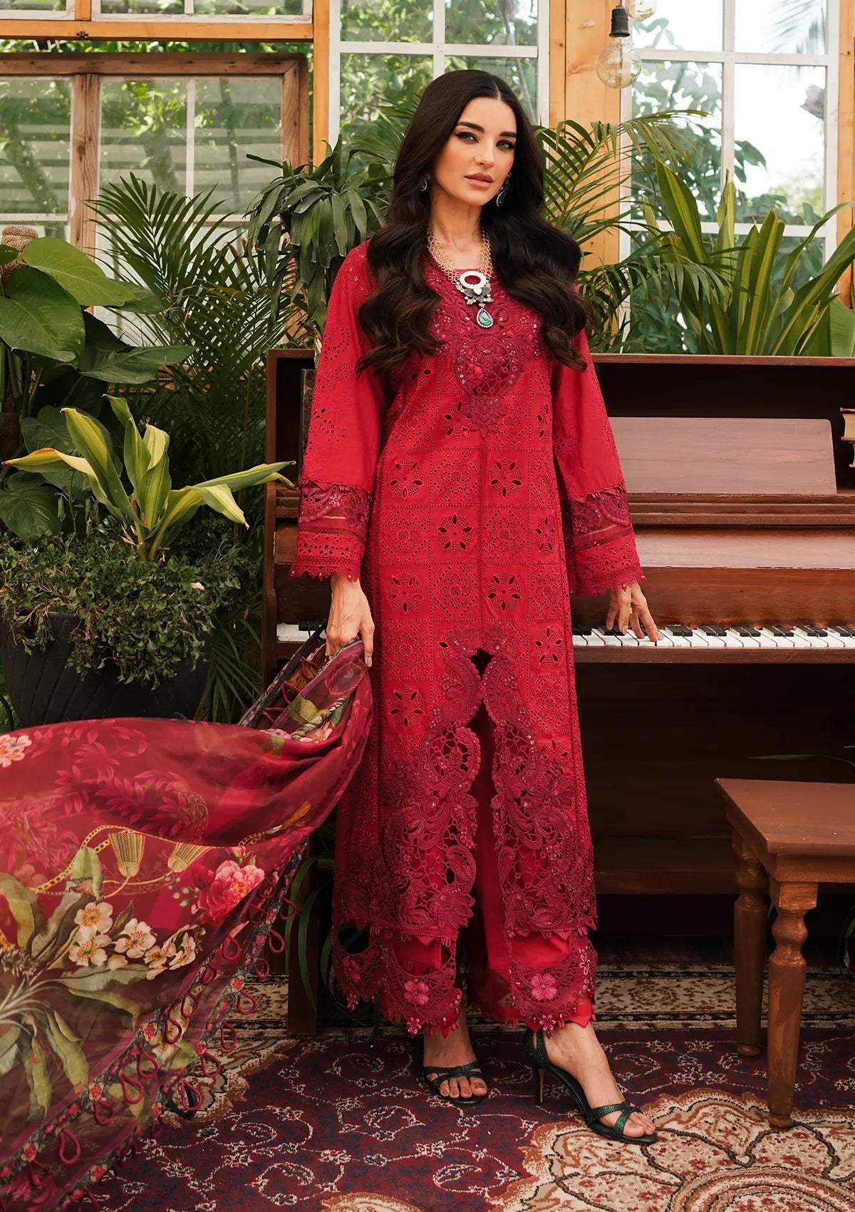 KHAF UNSTITCHED LUXURY LAWN - KLE-04