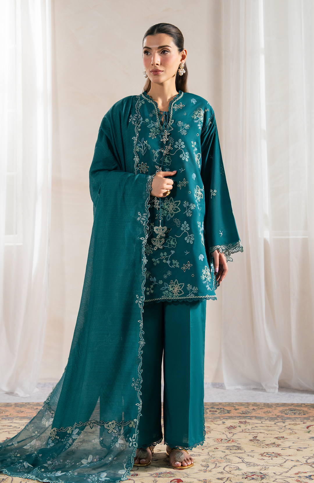 unstitched luxury Lawn