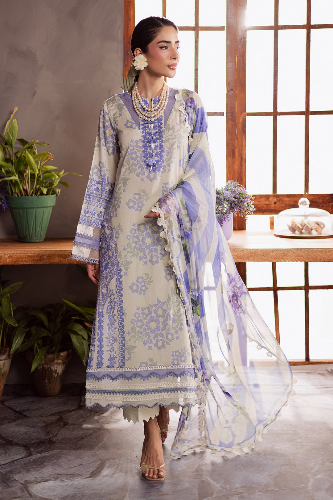 SIGNATURE PRINTS LAWN