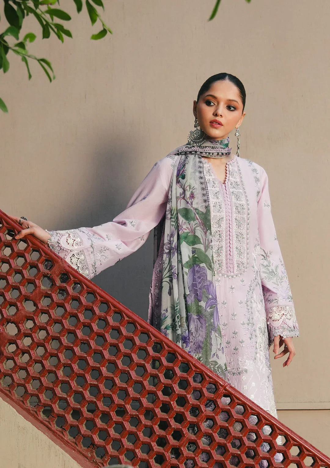 EK FASANA - LUXURY LAWN &