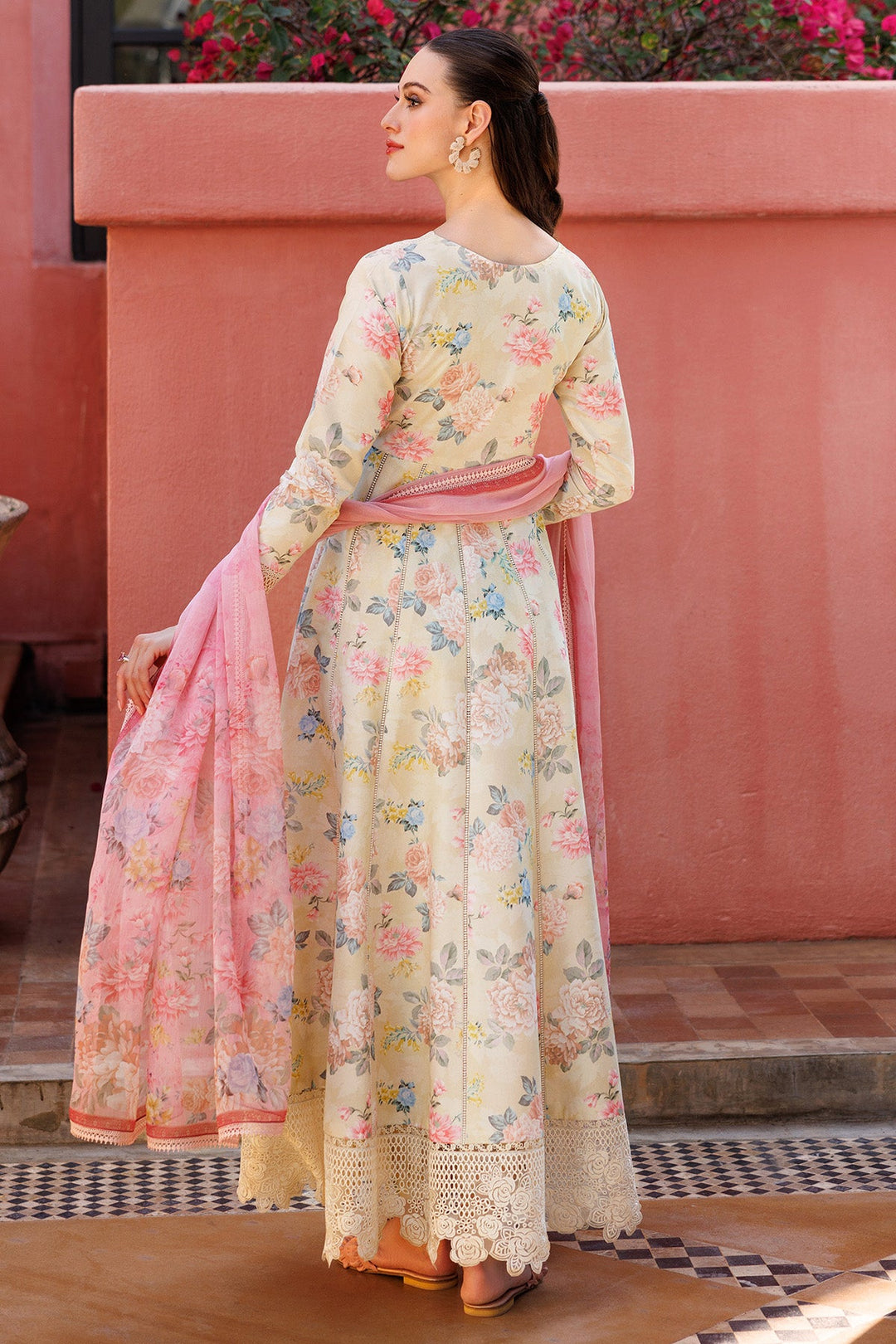 Aurea Summer Lawn