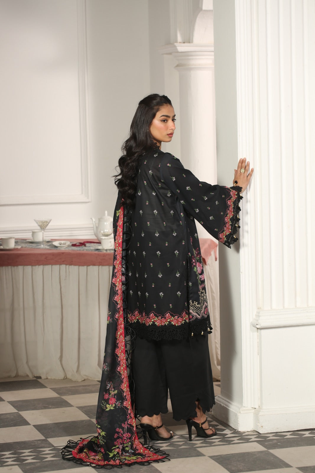 Summer Lawn Collections