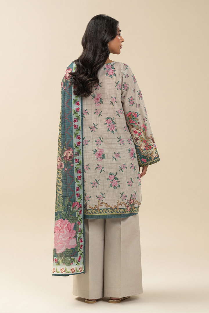 3 PIECE EMBROIDERED LAWN SUIT