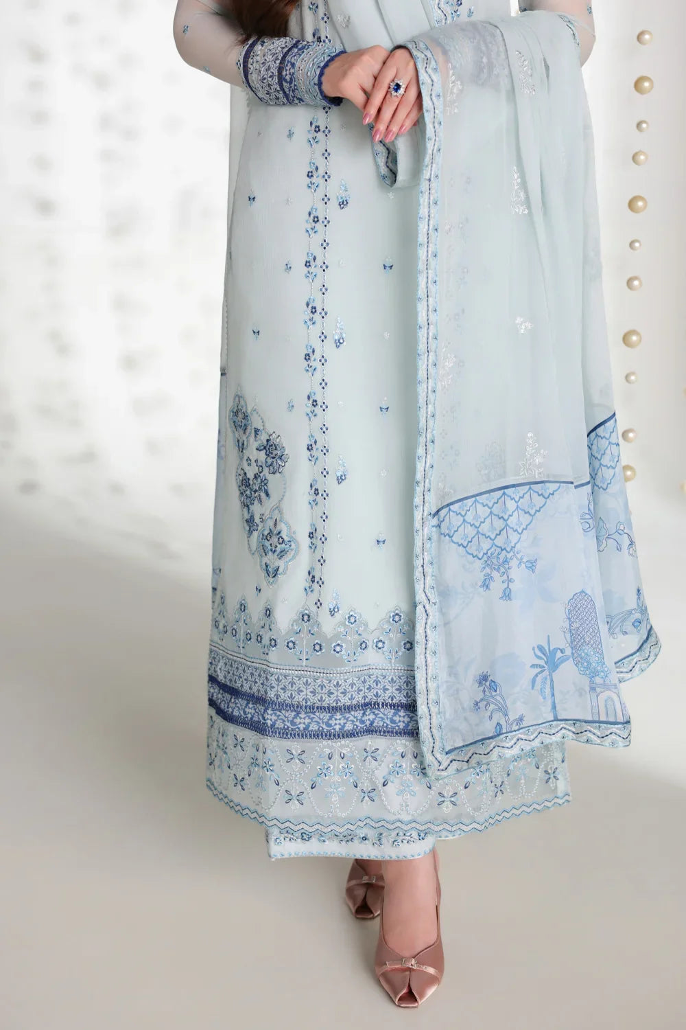 ENSEMBLES Embroidered 3pcs