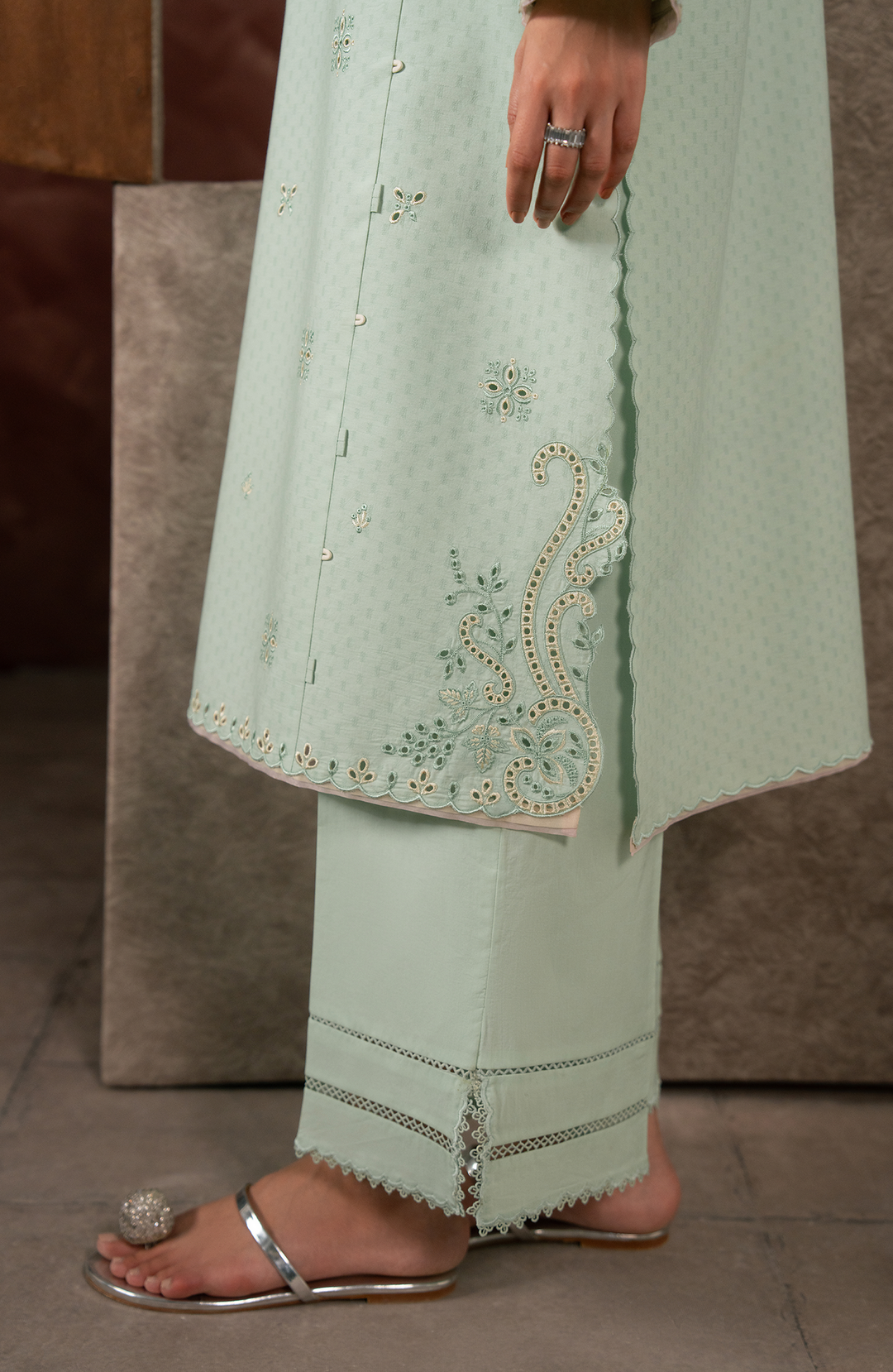 unstitched luxury Lawn
