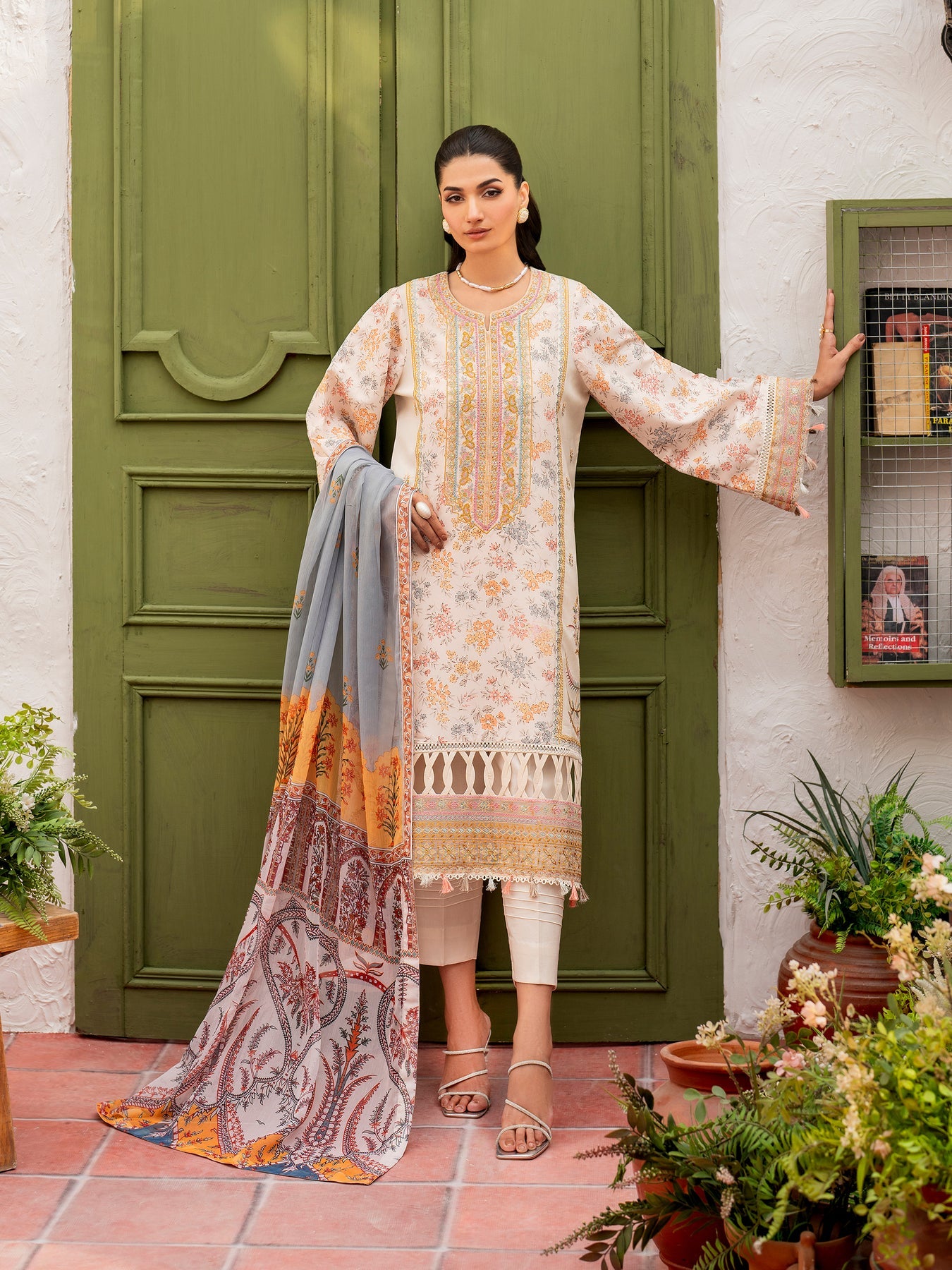 Husn-E-Arah Unstitched Lawn