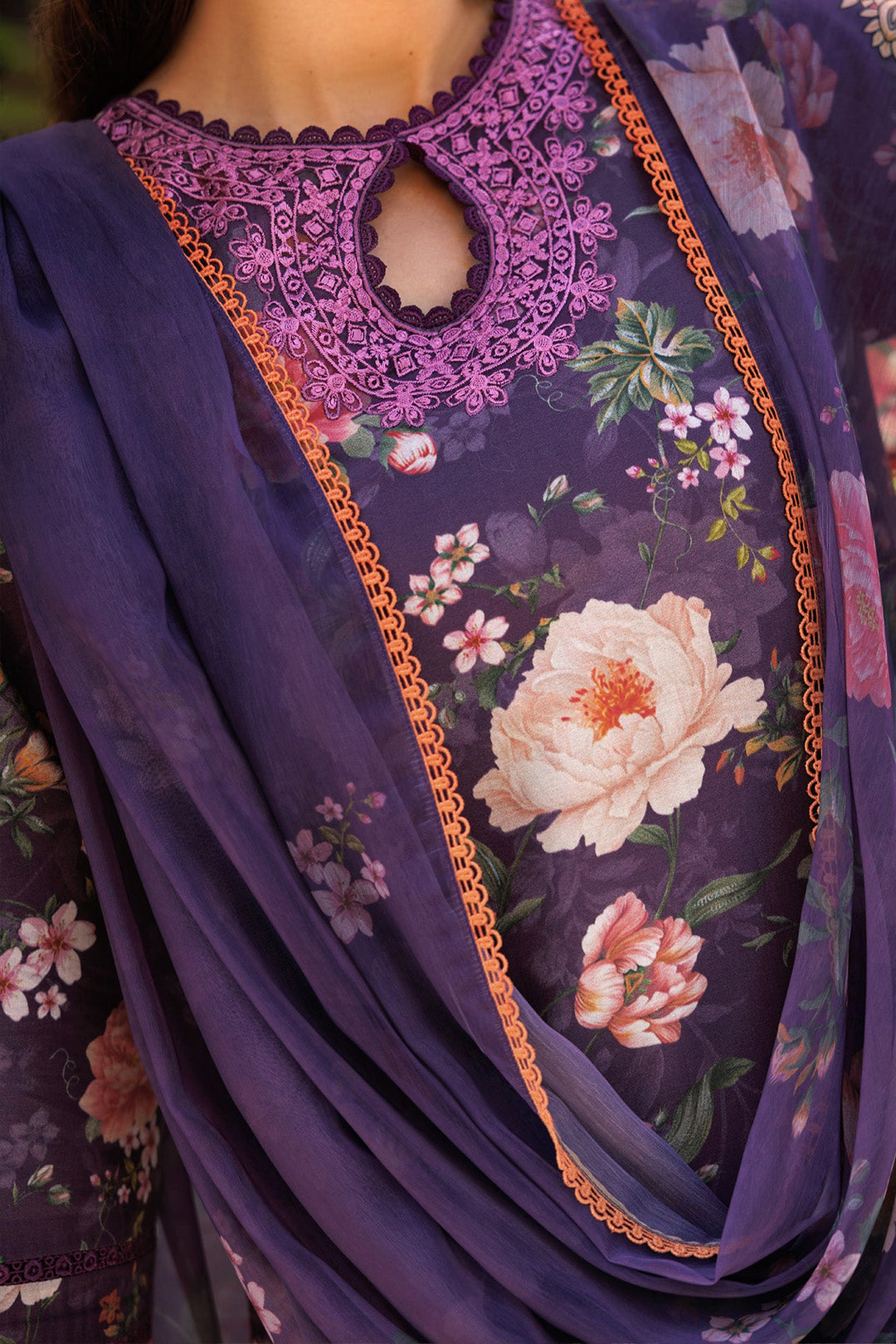 Aurea Summer Lawn