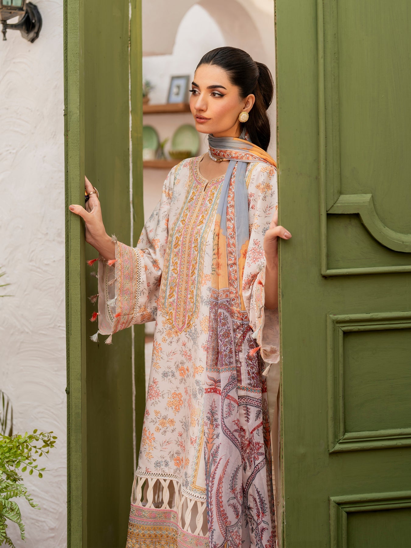 Husn-E-Arah Unstitched Lawn