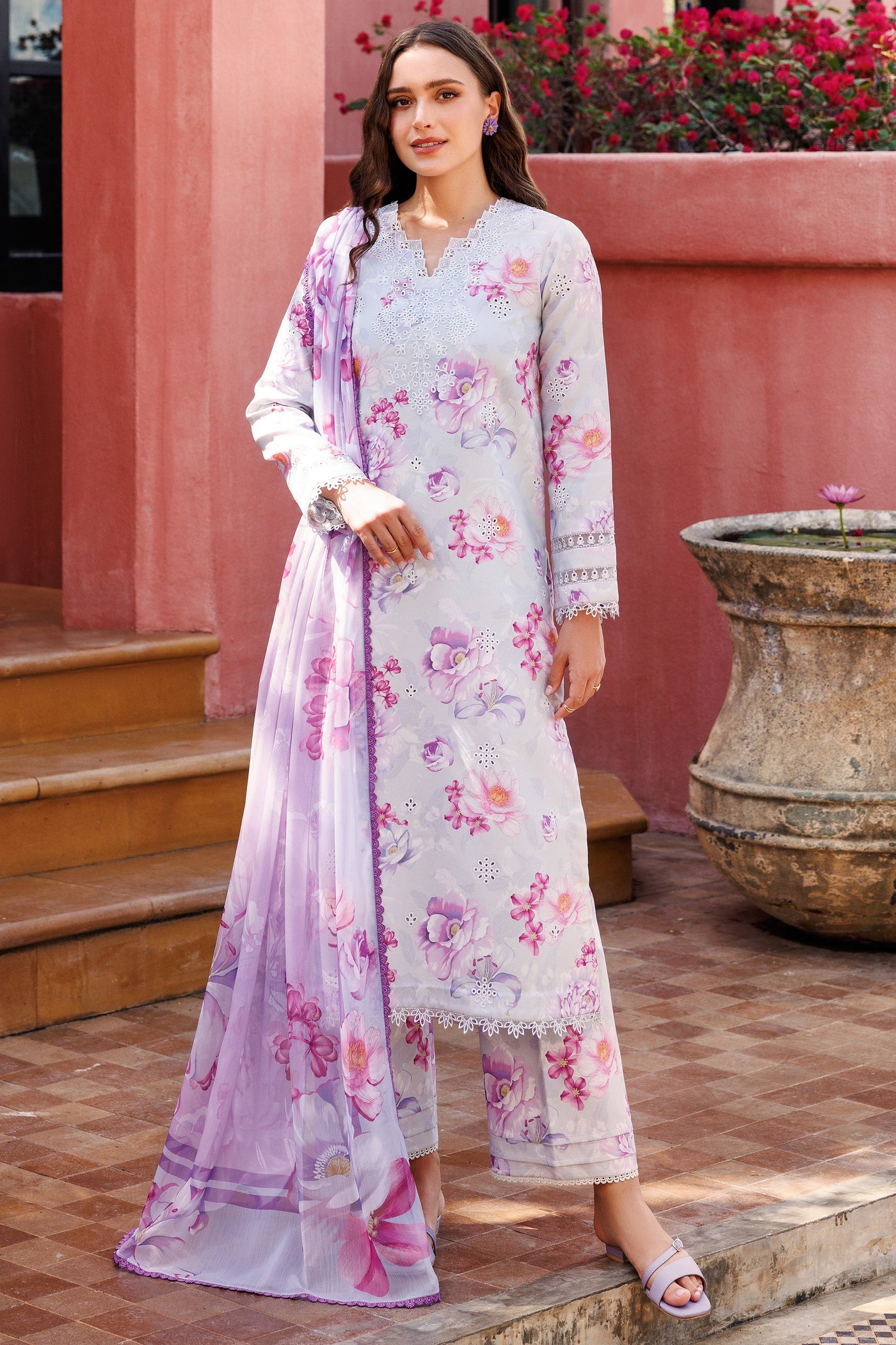Aurea Summer Lawn