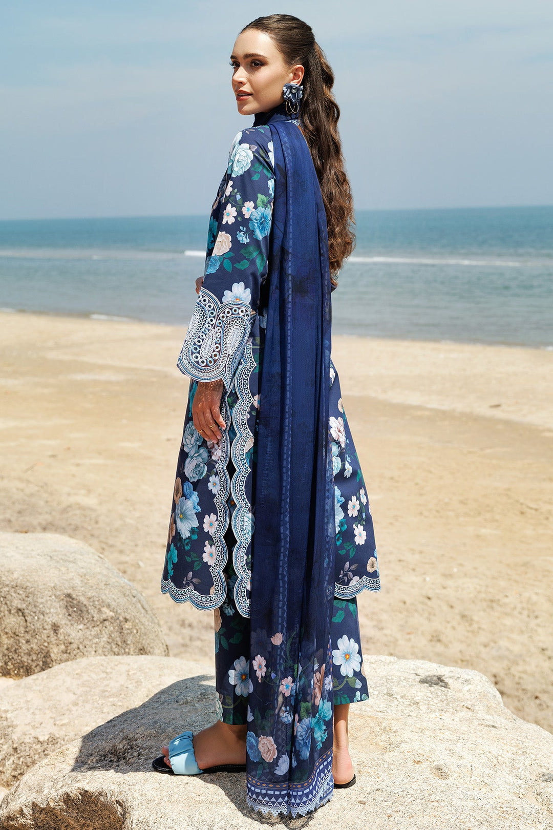 Aurea Summer Lawn