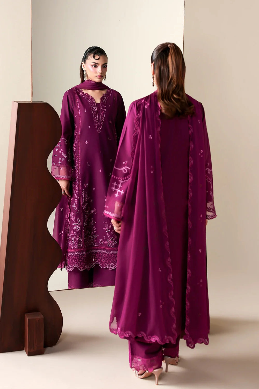 Embroidered Lawn 3 Piece Unstitched