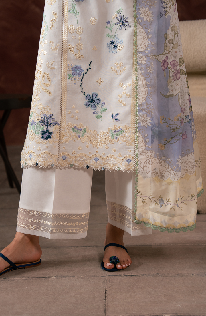 unstitched luxury Lawn