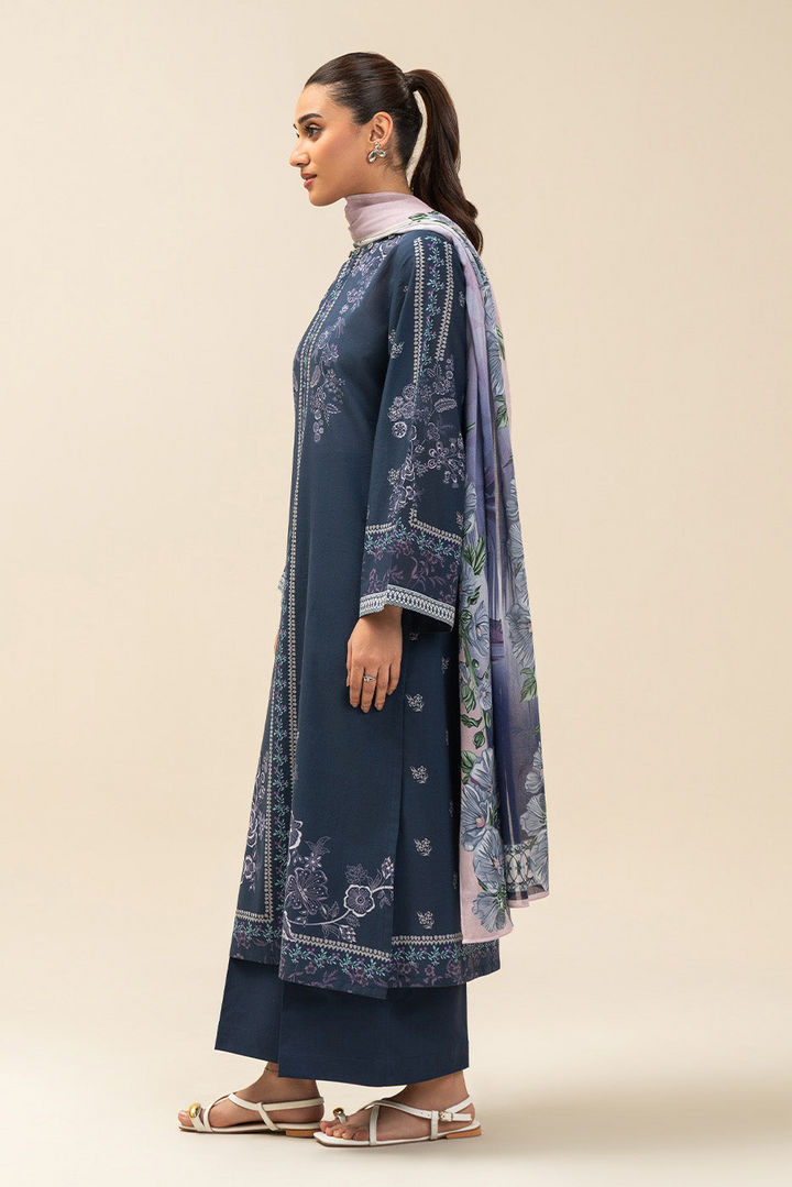 3 PIECE EMBROIDERED LAWN SUIT