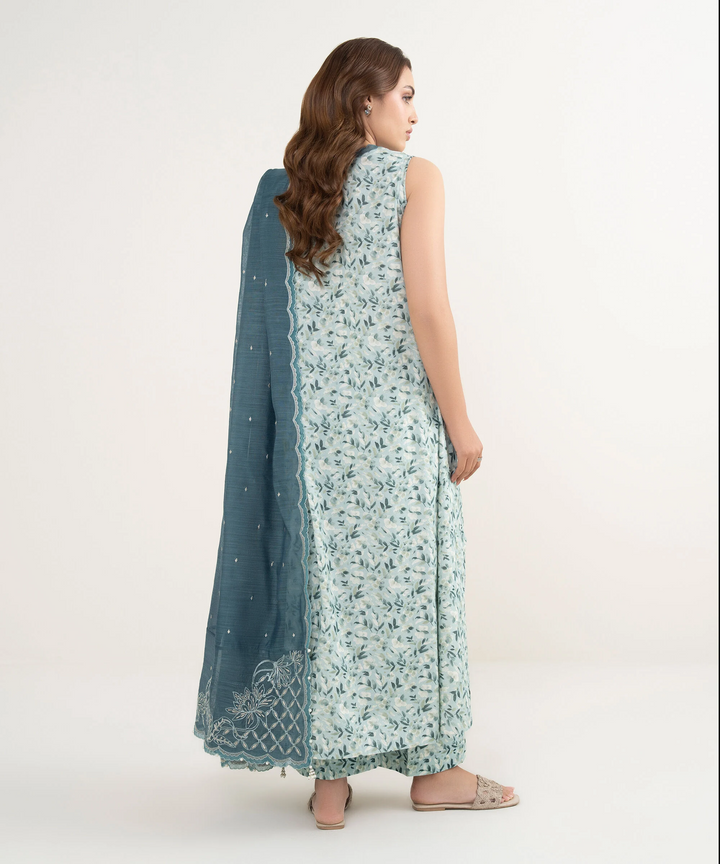 3 Piece - Embroidered Zari Lawn Suit