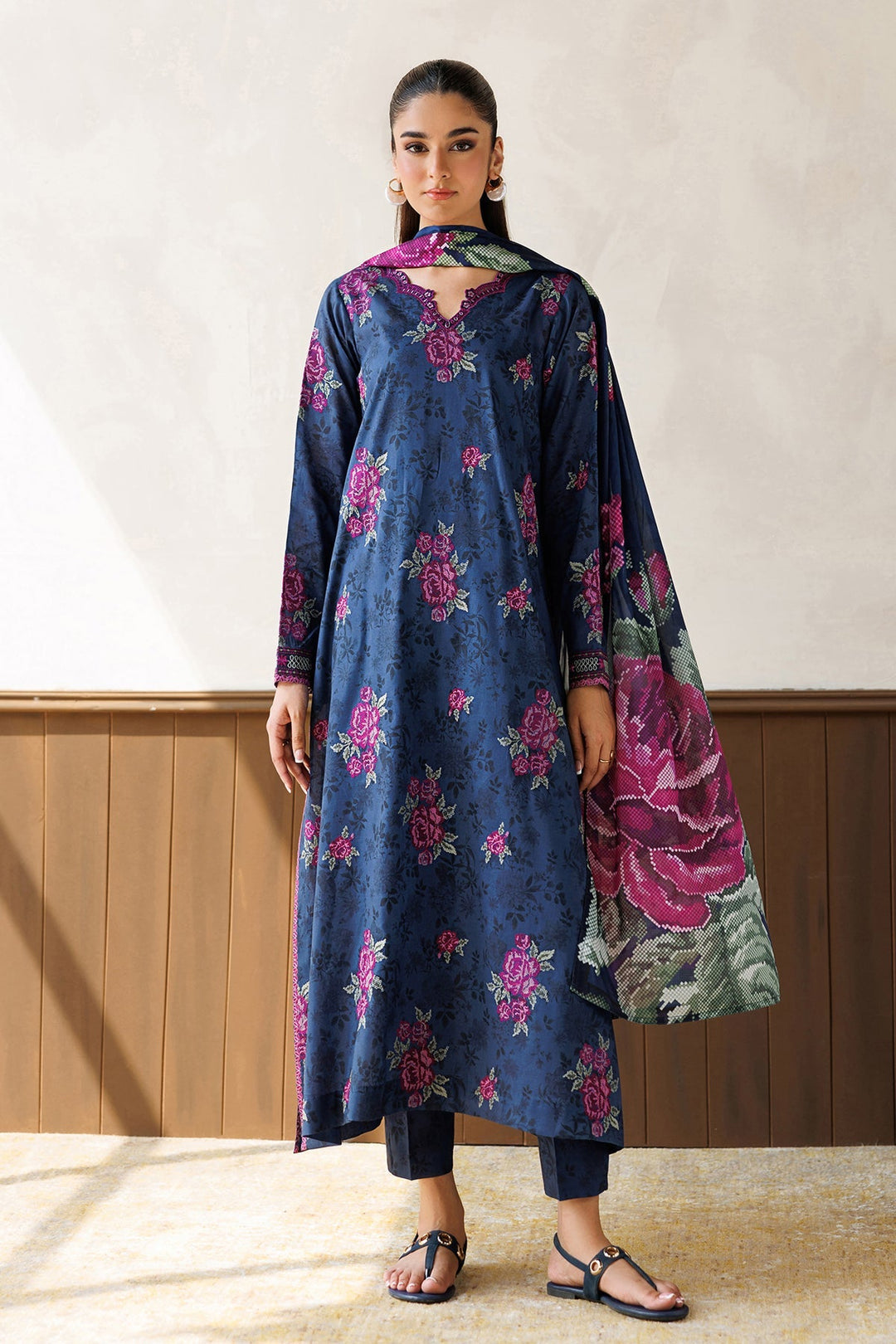 EMBROIDERED LAWN