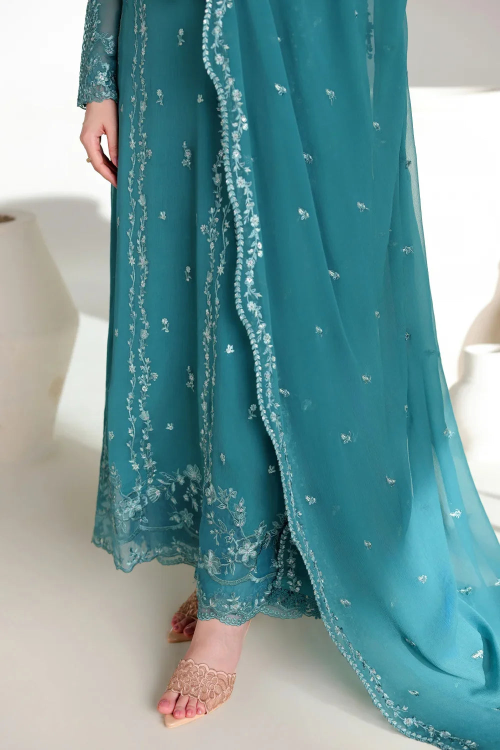 ENSEMBLES Embroidered 3pcs