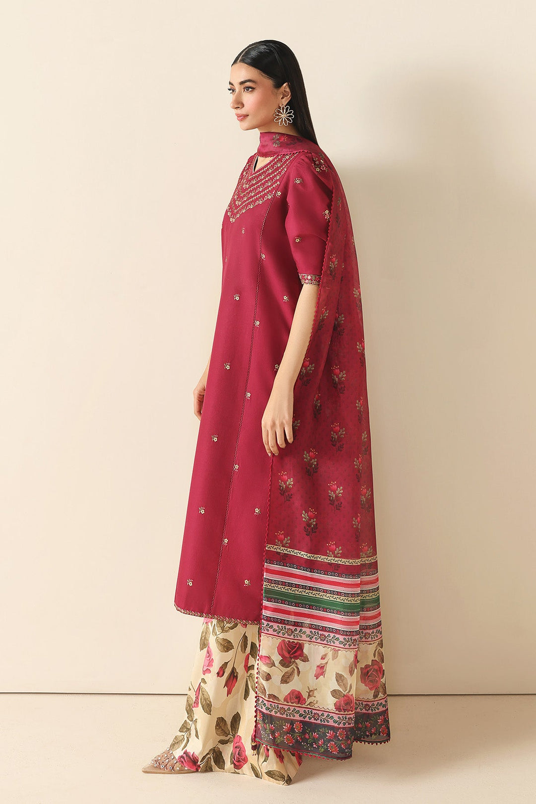 EMBROIDERED LAWN