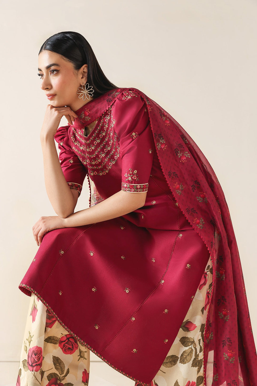 EMBROIDERED LAWN