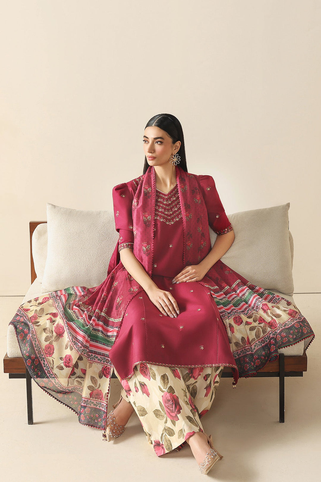 EMBROIDERED LAWN