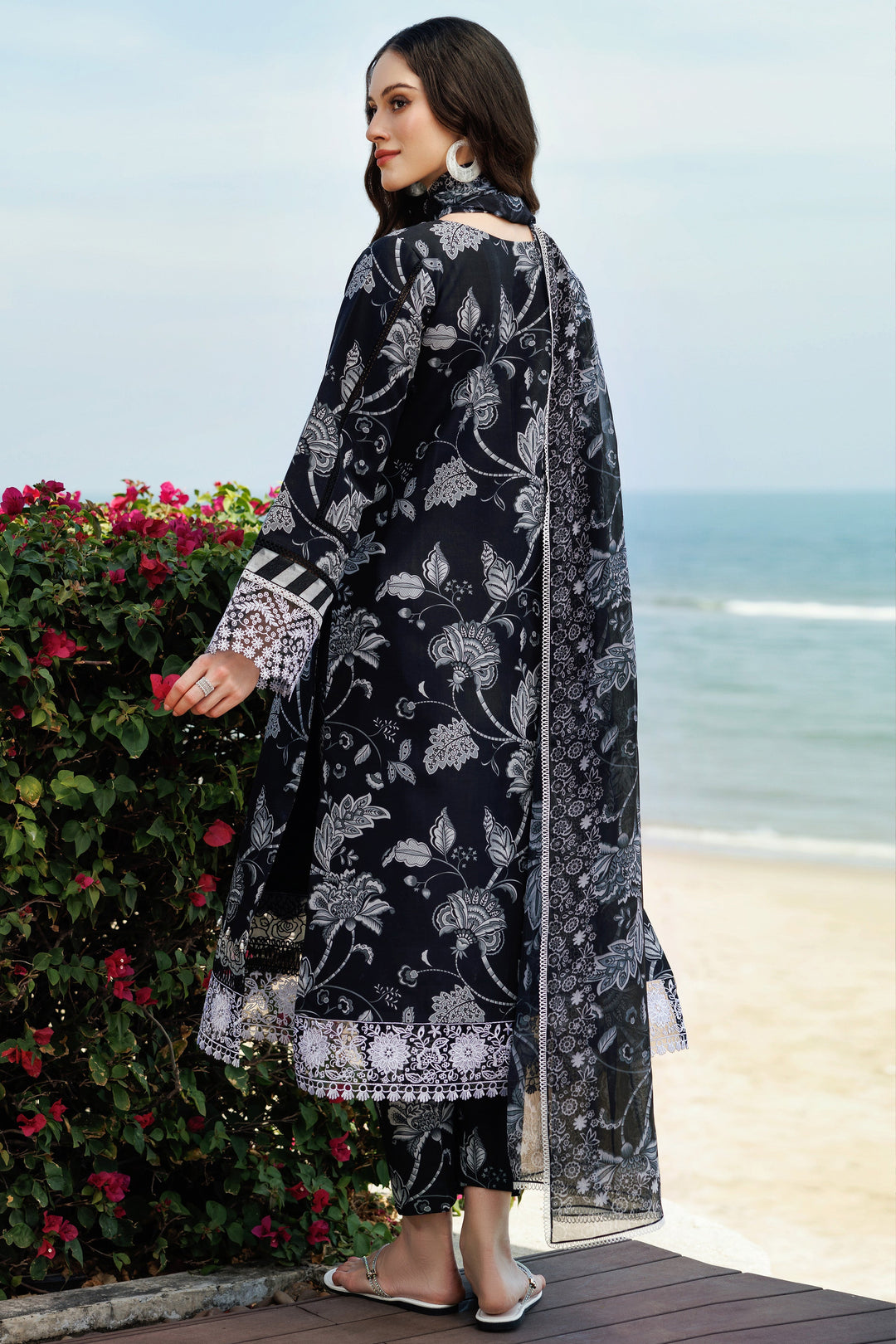 Aurea Summer Lawn