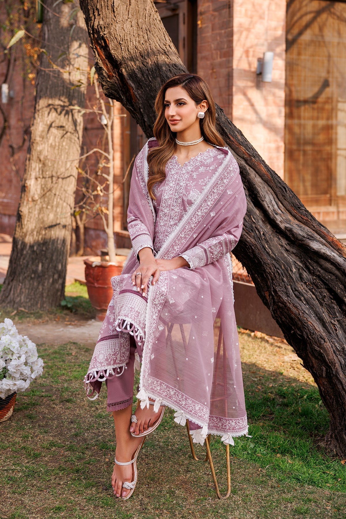 FARASHA DASTOOR EMBROIDERED LAWN || DAINTY LILAC