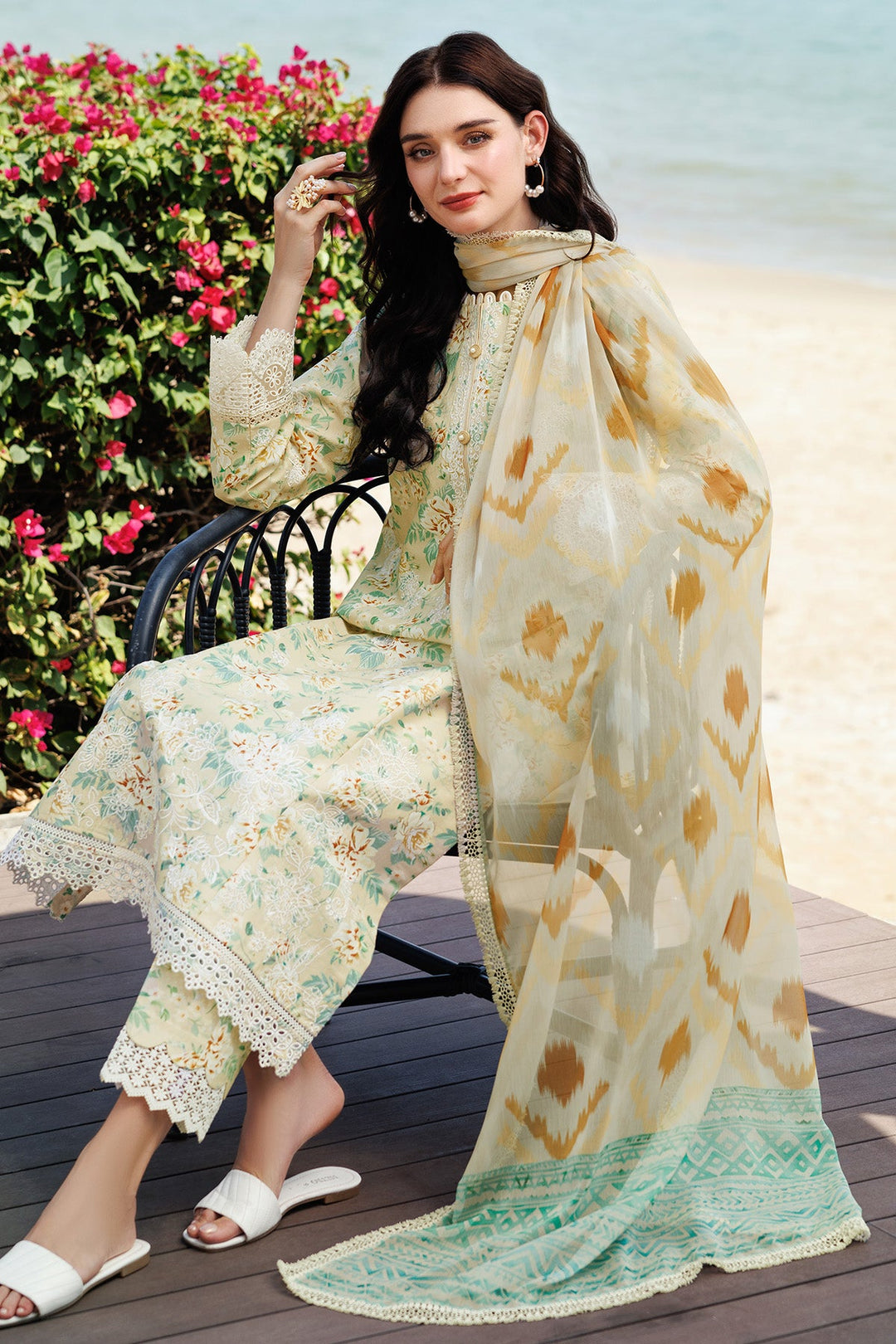 Aurea Summer Lawn