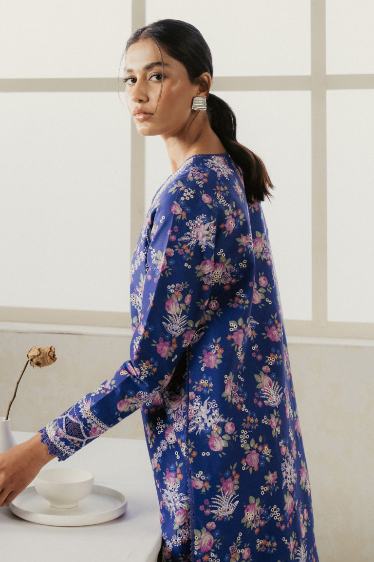 AMORE SUMMER LAWN