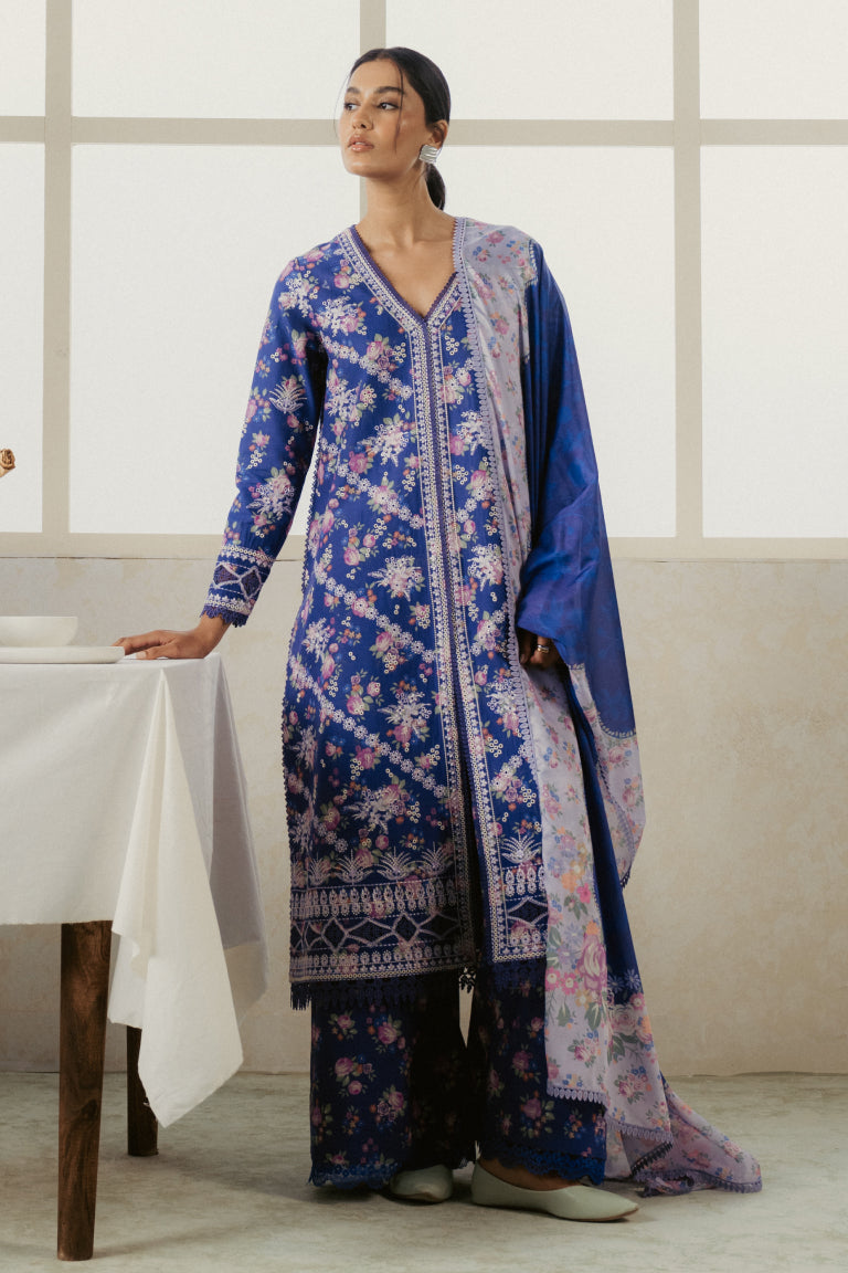 AMORE SUMMER LAWN